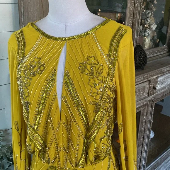 ASOS BEADED SPECIAL OCCASION LONG SLEEVE DRESS OPEN BACK 4 NEW - Picture 5 of 11